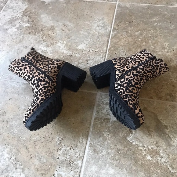 Leopard Combat Boots - Picture 4 of 6